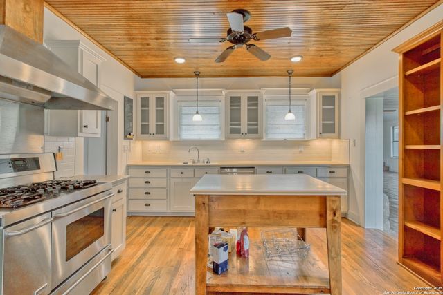 8 WILDWOOD TRL, New Braunfels, TX 78130