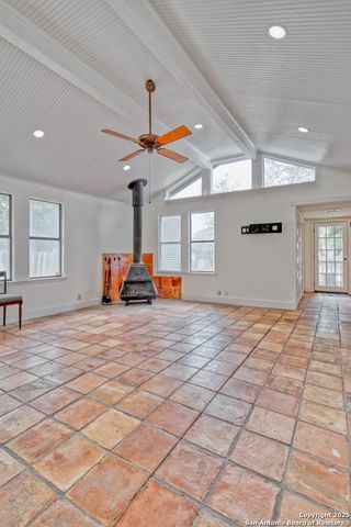 8 WILDWOOD TRL, New Braunfels, TX 78130