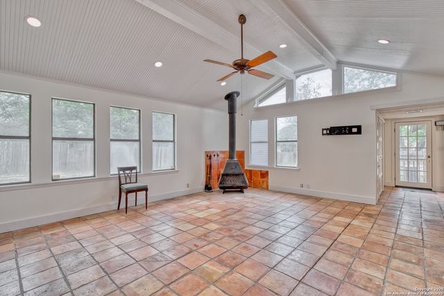 8 WILDWOOD TRL, New Braunfels, TX 78130