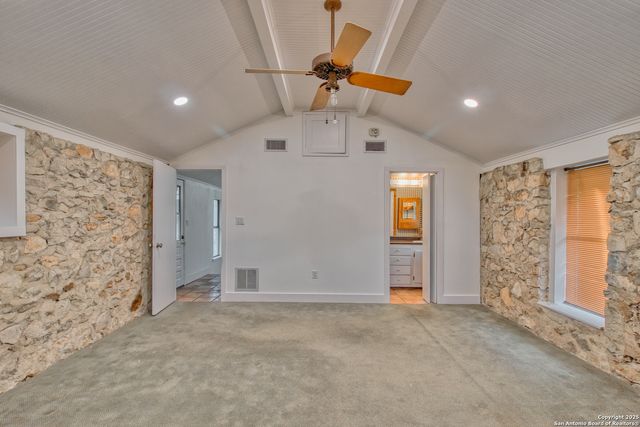 8 WILDWOOD TRL, New Braunfels, TX 78130