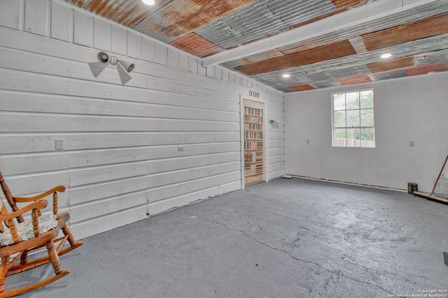 8 WILDWOOD TRL, New Braunfels, TX 78130