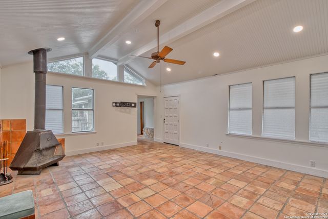 8 WILDWOOD TRL, New Braunfels, TX 78130