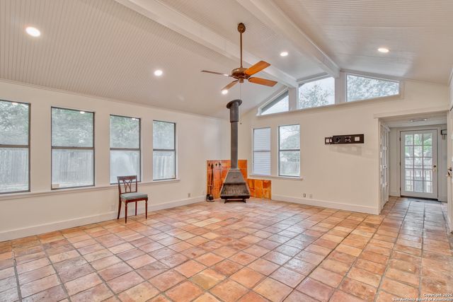 8 WILDWOOD TRL, New Braunfels, TX 78130