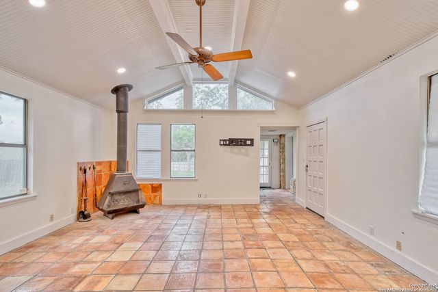8 WILDWOOD TRL, New Braunfels, TX 78130
