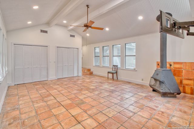 8 WILDWOOD TRL, New Braunfels, TX 78130