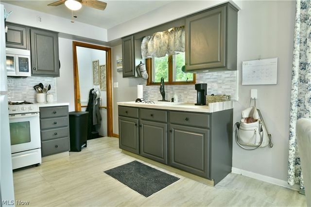 804 Hartzell Avenue, Niles, OH 44446