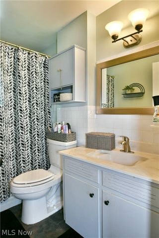 804 Hartzell Avenue, Niles, OH 44446