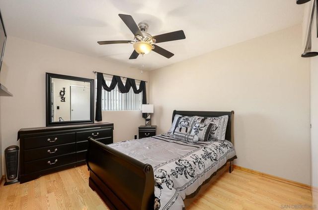 810 Crosspoint Ct, San Diego, CA 92114