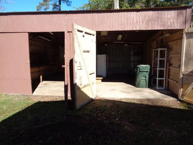 7521 Old Highway 105 W, Conroe, TX 77304