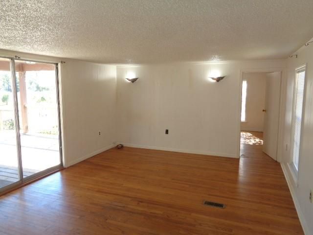 7521 Old Highway 105 W, Conroe, TX 77304