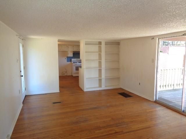 7521 Old Highway 105 W, Conroe, TX 77304