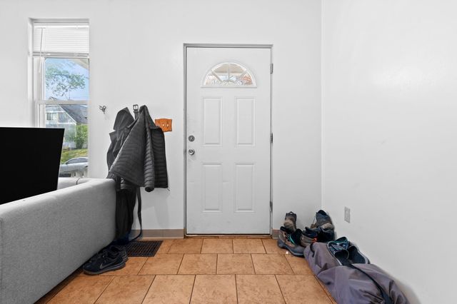 1034 Norwich Avenue SW, Grand Rapids, MI 49503