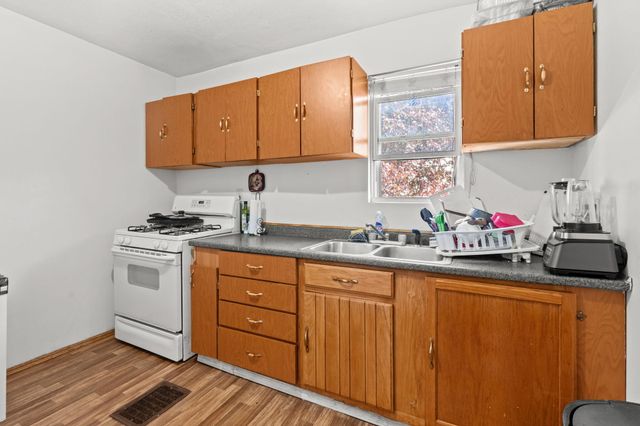 1034 Norwich Avenue SW, Grand Rapids, MI 49503