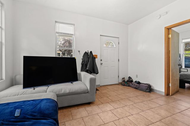1034 Norwich Avenue SW, Grand Rapids, MI 49503