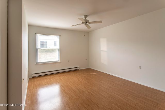 73 Buckingham Drive N, Manchester, NJ 08759