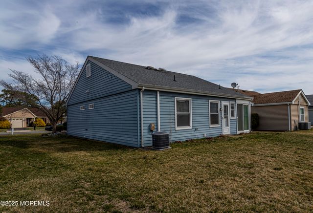 73 Buckingham Drive N, Manchester, NJ 08759