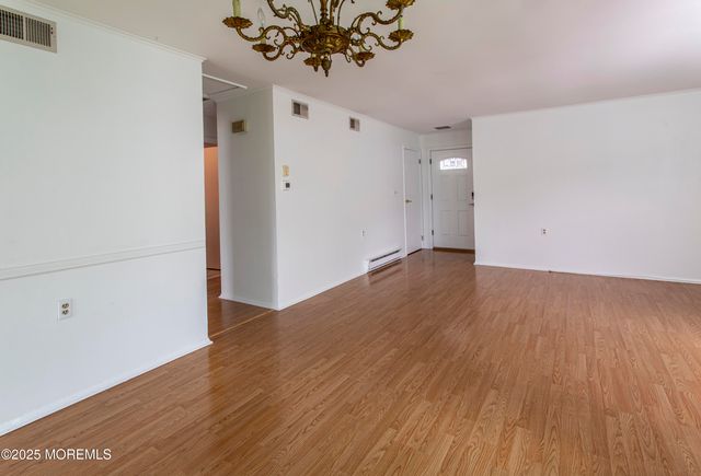 73 Buckingham Drive N, Manchester, NJ 08759