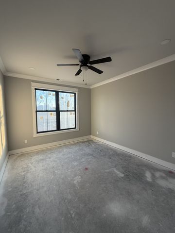 933 Ovoca Lake Rd, Tullahoma, TN 37388