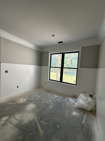 933 Ovoca Lake Rd, Tullahoma, TN 37388