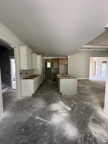 933 Ovoca Lake Rd, Tullahoma, TN 37388