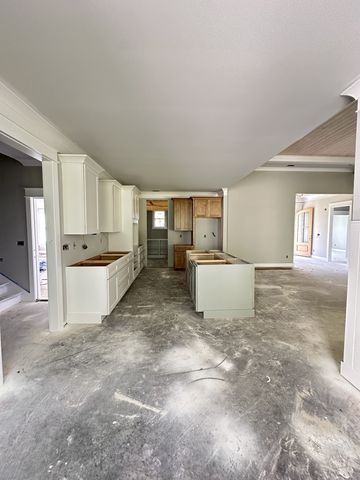933 Ovoca Lake Rd, Tullahoma, TN 37388