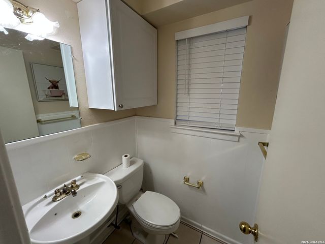 117 E SILVER SANDS DR, San Antonio, TX 78216