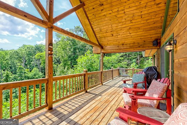 331 Black Bear Den Road, Clayton, GA 30525