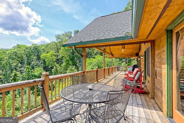 331 Black Bear Den Road, Clayton, GA 30525