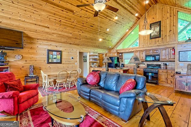 331 Black Bear Den Road, Clayton, GA 30525