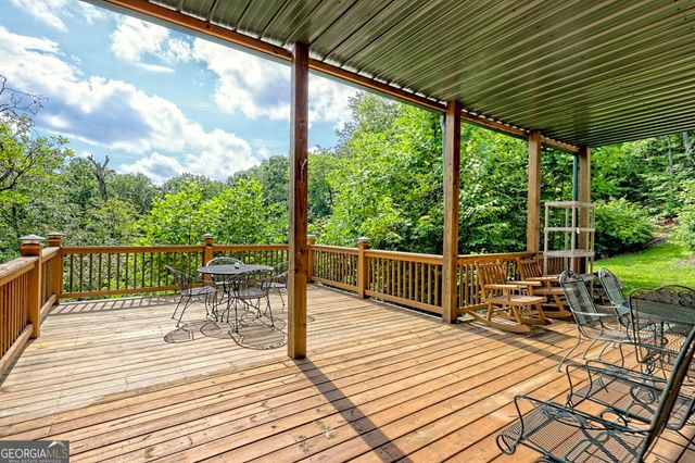 331 Black Bear Den Road, Clayton, GA 30525