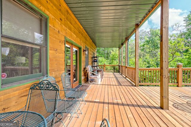 331 Black Bear Den Road, Clayton, GA 30525