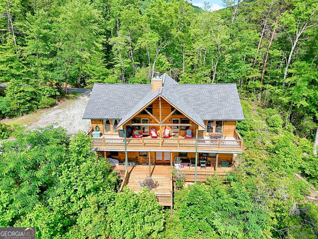 331 Black Bear Den Road, Clayton, GA 30525