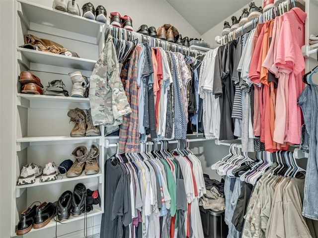 1001 NE 34th Terrace, Moore, OK 73160