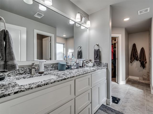 1001 NE 34th Terrace, Moore, OK 73160