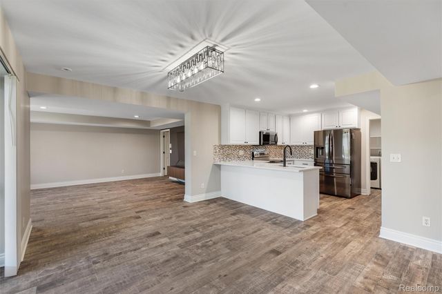 1113 N Old Woodward Avenue 78, Birmingham, MI 48009