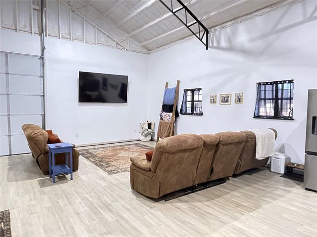 660 CR 3807, Bullard, TX 75757