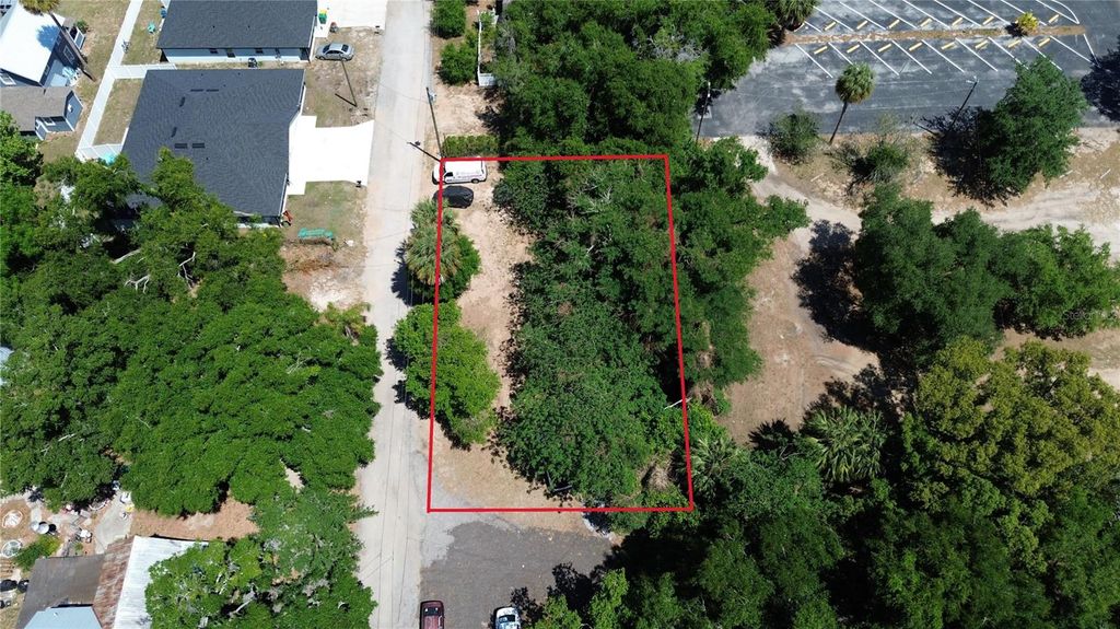 DEWITT COURT, Eustis, FL 32726
