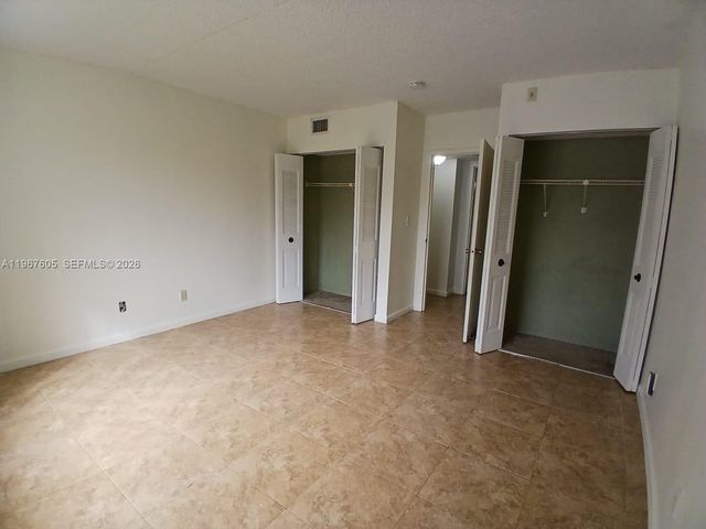 5901 Washington St 247, Hollywood, FL 33023