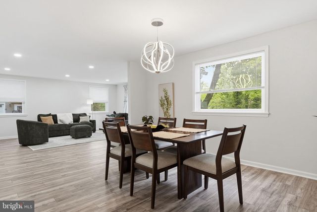 121 TREVOSE RD, Feasterville-trevose, PA 19053