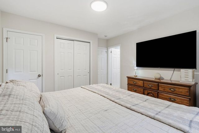 121 TREVOSE RD, Feasterville-trevose, PA 19053