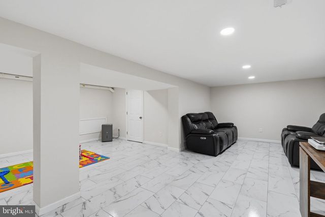 121 TREVOSE RD, Feasterville-trevose, PA 19053
