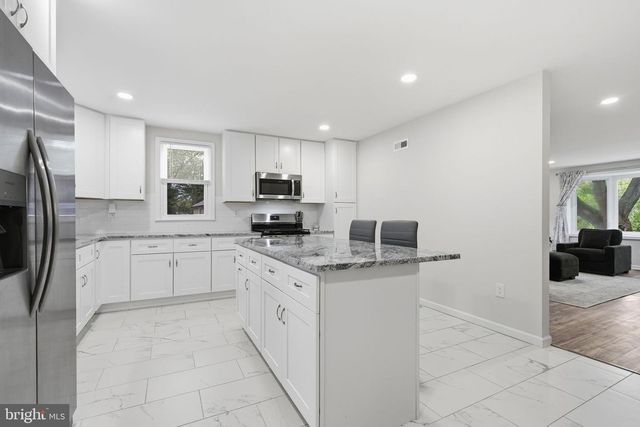 121 TREVOSE RD, Feasterville-trevose, PA 19053
