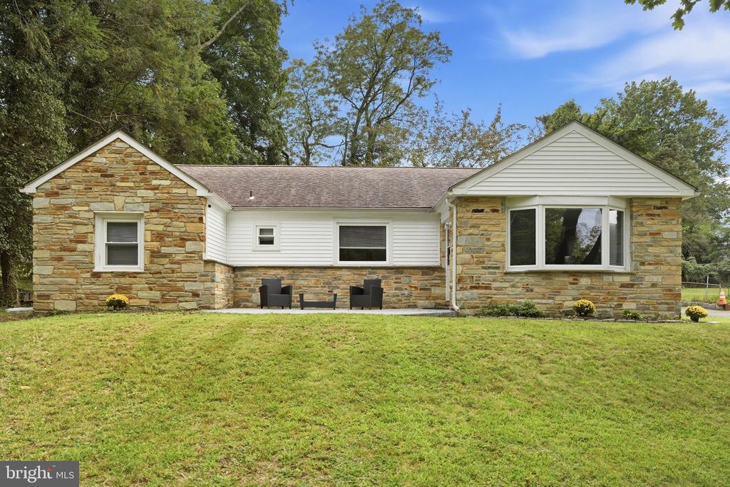 121 TREVOSE RD, Feasterville-trevose, PA 19053 — exterior
