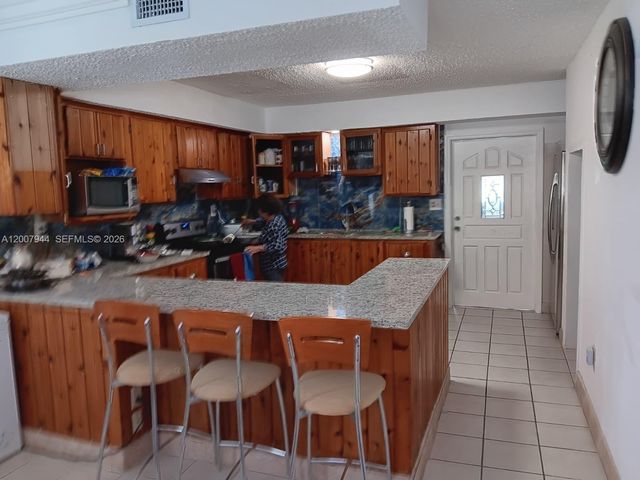 12215 SW 217th St, Miami, FL 33170