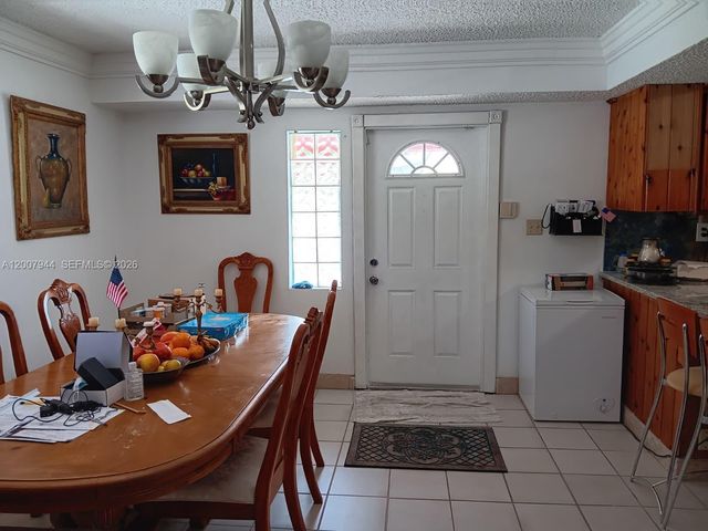 12215 SW 217th St, Miami, FL 33170