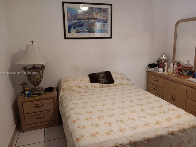 12215 SW 217th St, Miami, FL 33170