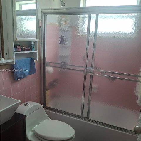 12215 SW 217th St, Miami, FL 33170