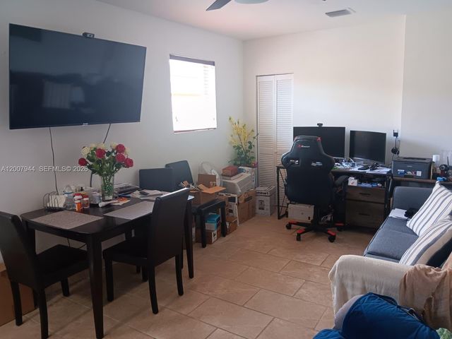 12215 SW 217th St, Miami, FL 33170