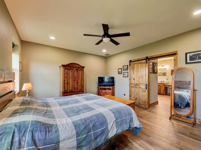 1020 County Road 1596, Alvord, TX 76225