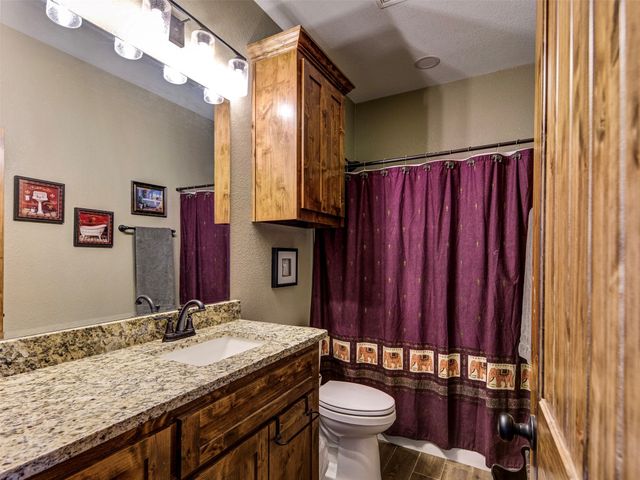 1020 County Road 1596, Alvord, TX 76225